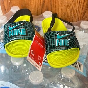 Nike Yellow and Black Sandals Sporty Design